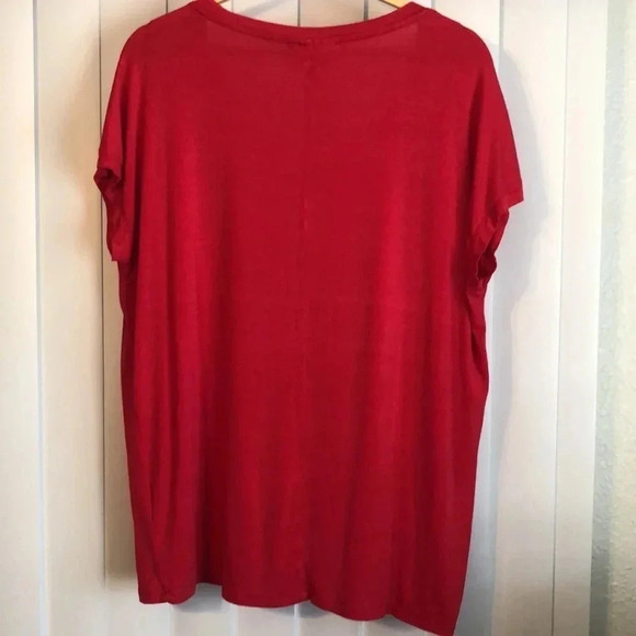 Jenifer Lopez red top with sparkly shoulder line. - Picture 5 of 5